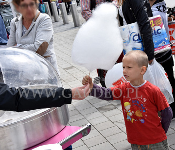 Wata cukrowa na imprezę.